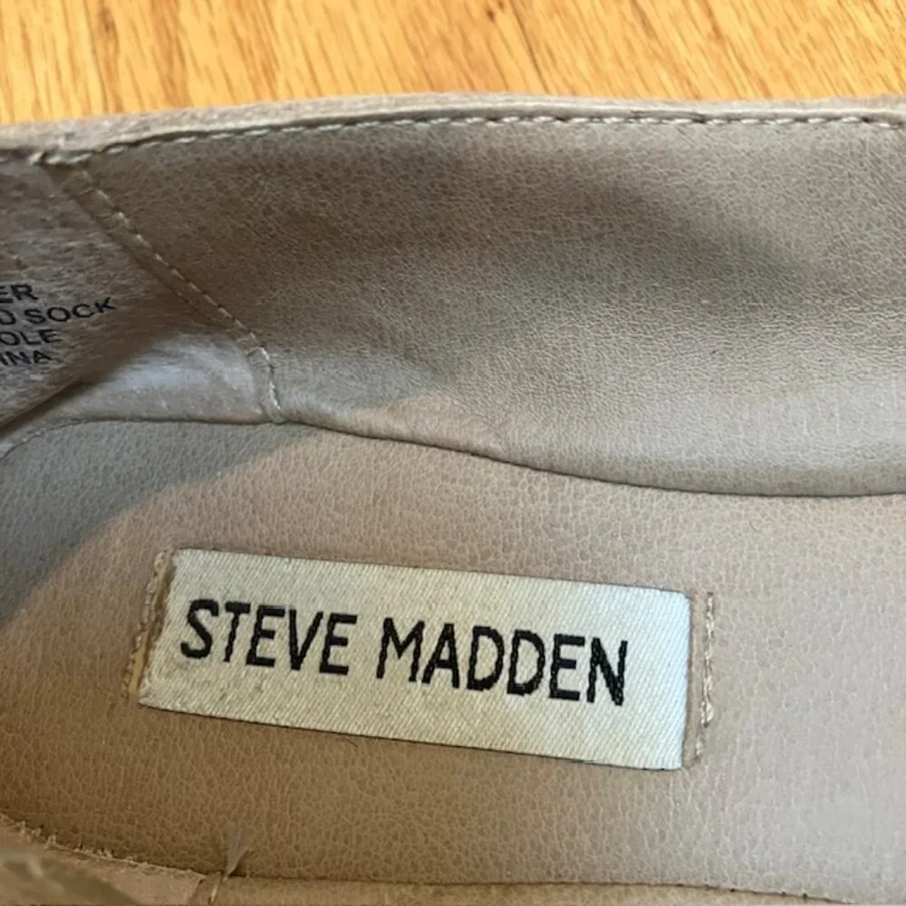 Steve Madden Feather slip on pointed toe suede loafers in tan 6M